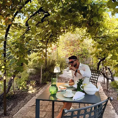 Bed and Breakfast Carmen Garden 4*